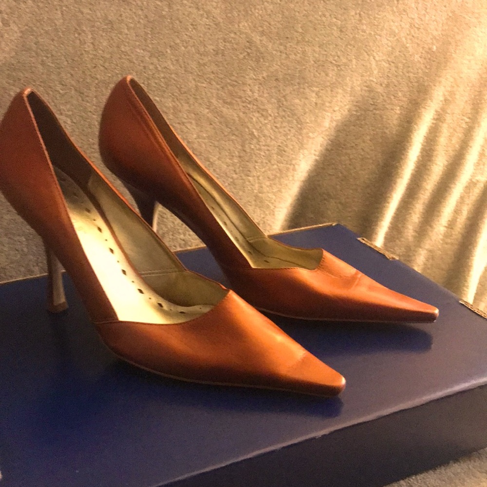 Bcbg girls pumps